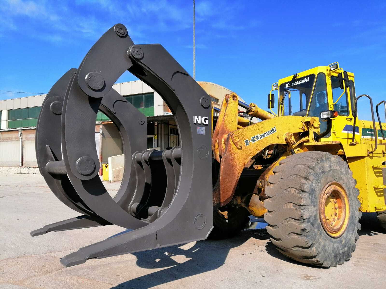 Loader Log Grapple Attachments for Efficient Timber Handling