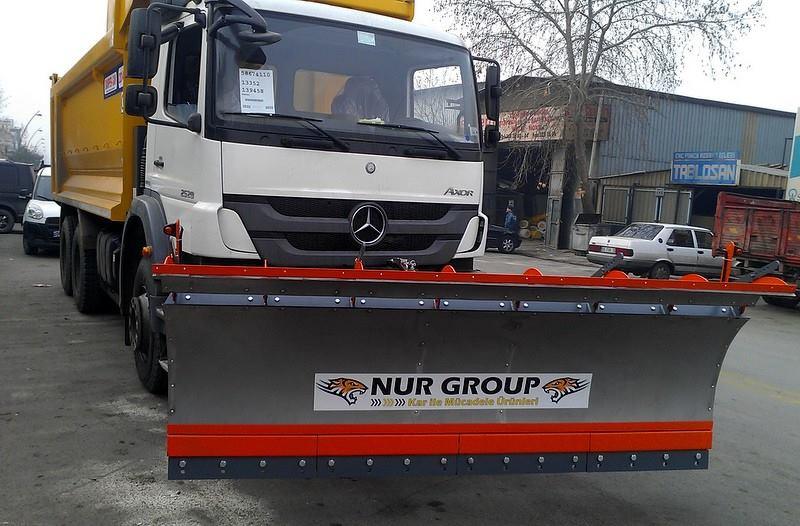 Kar Küreme Bıçakları İş Makinası