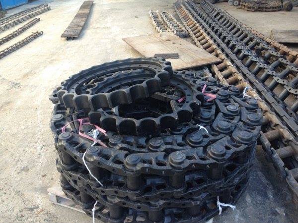 Track Chains For Excavators and Dozers