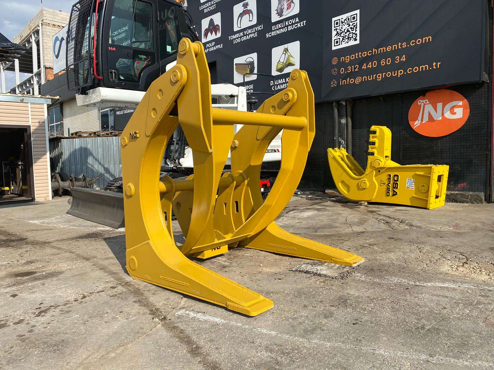 Loader Log Grapple Attachments for Efficient Timber Handling