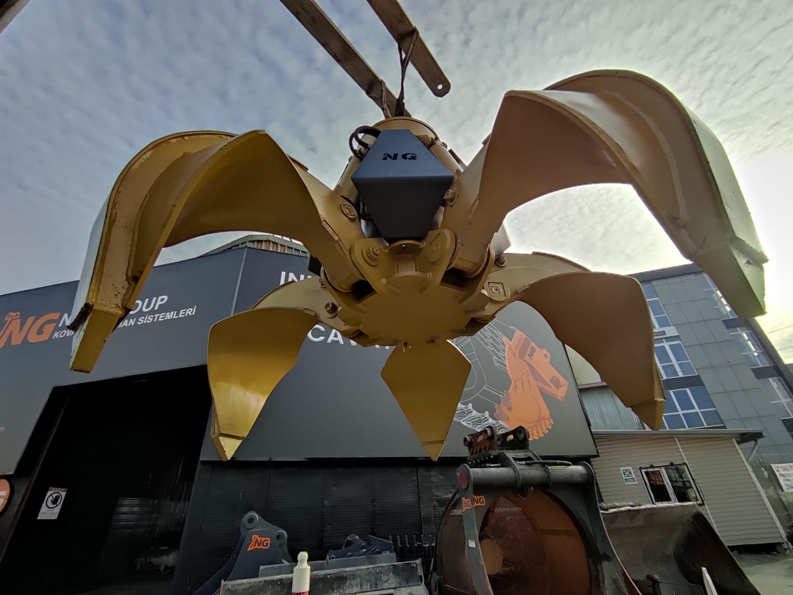 Electro-Hydraulic Orange Peel Grabs