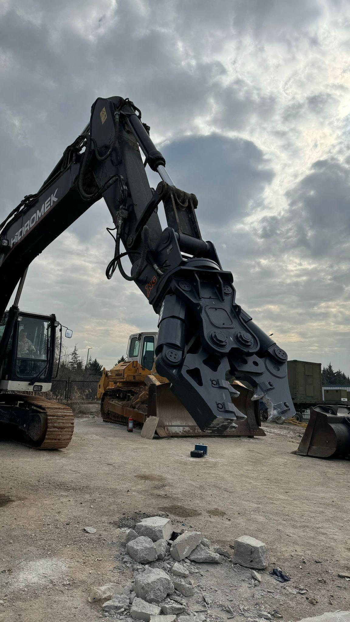 Hydraulic Demolition Shears for Excavators