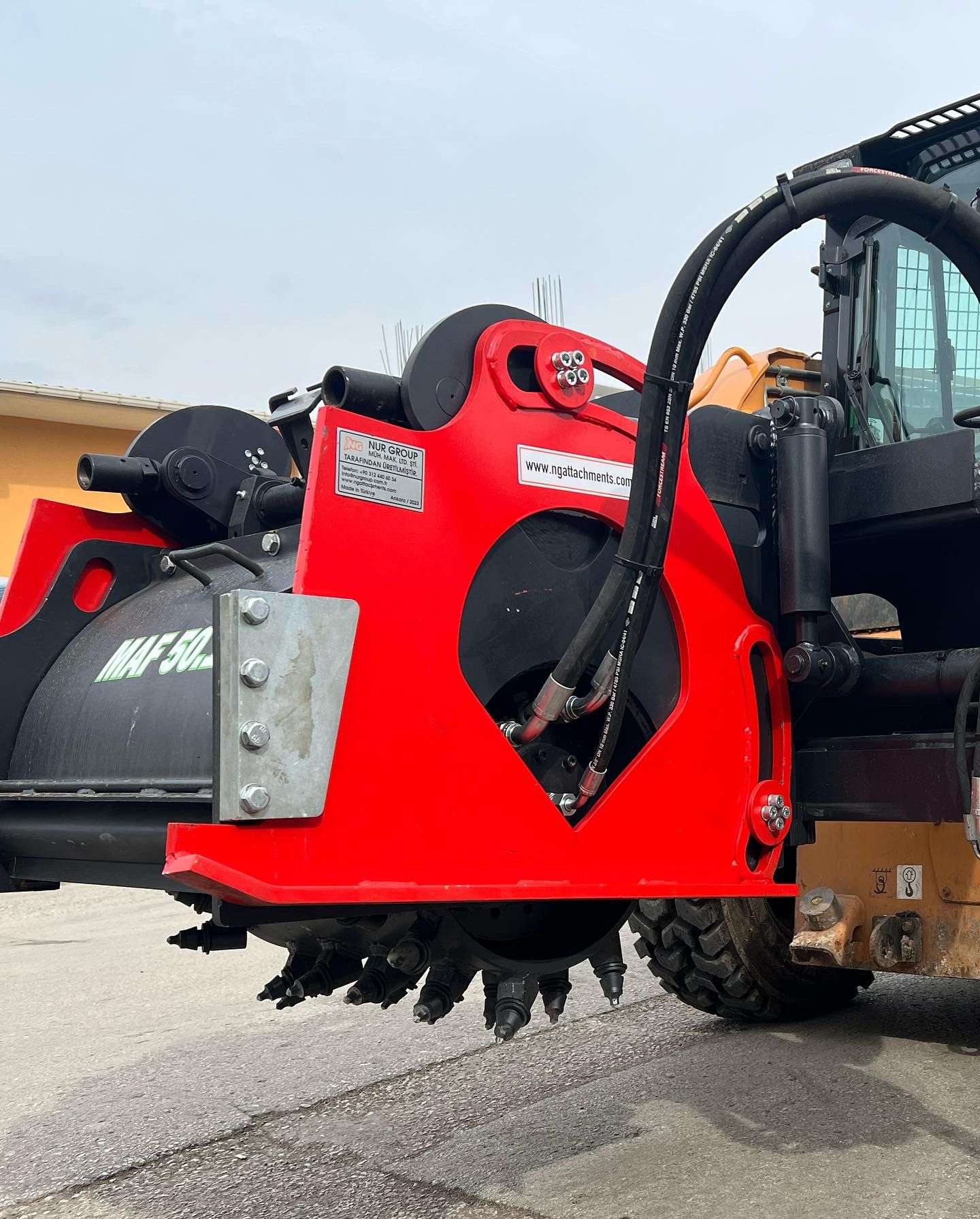 Fraiseuses Hydrauliques à Faible Débit pour Mini-Chargeuses – NG Attachments