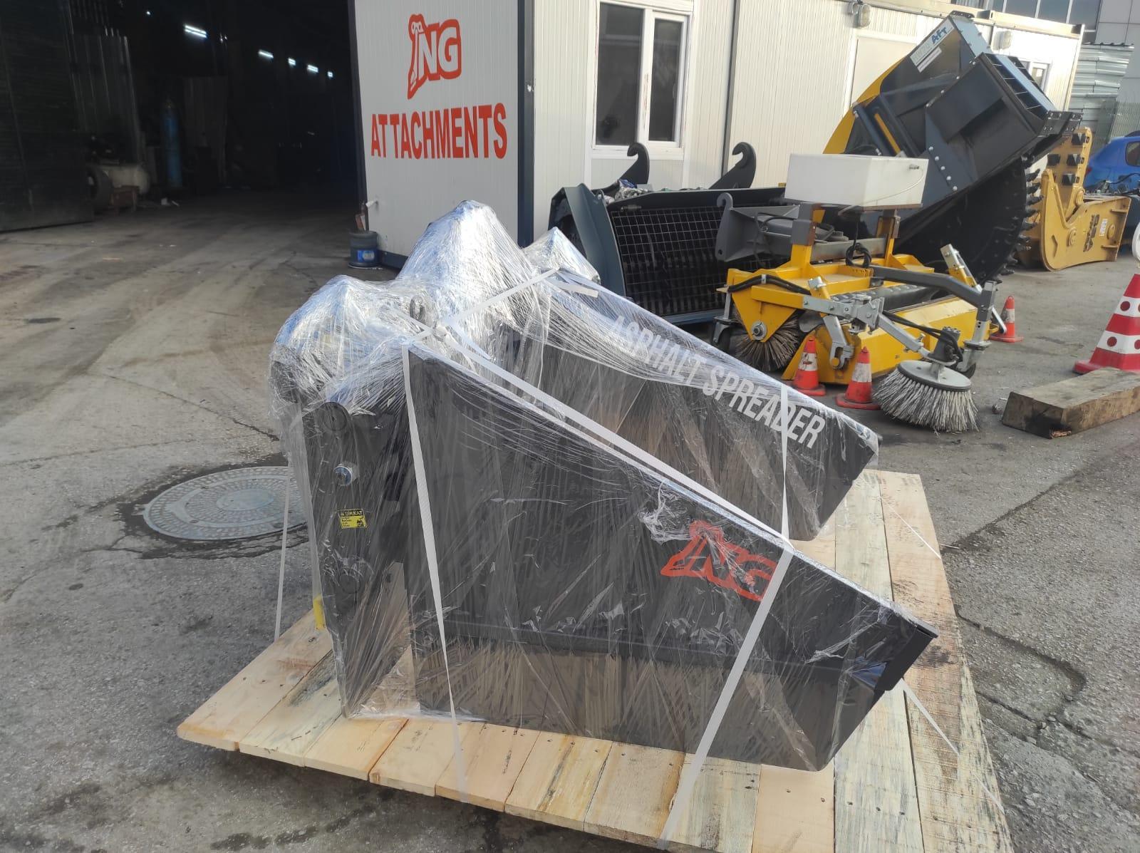Hydraulic Asphalt Spreader for Skid Steer Loaders