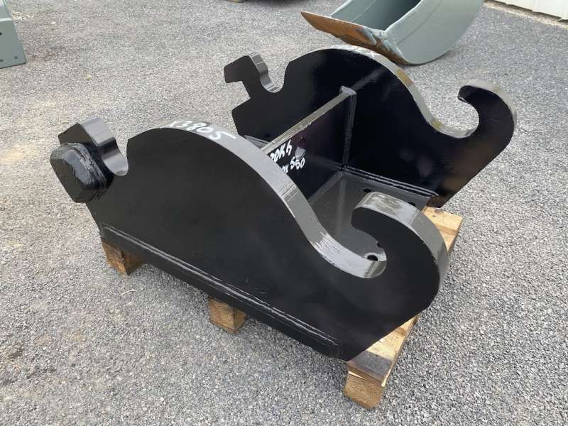 Excavator Adapter Plates for Lehnhoff, Liebherr, and OilQuick Systems