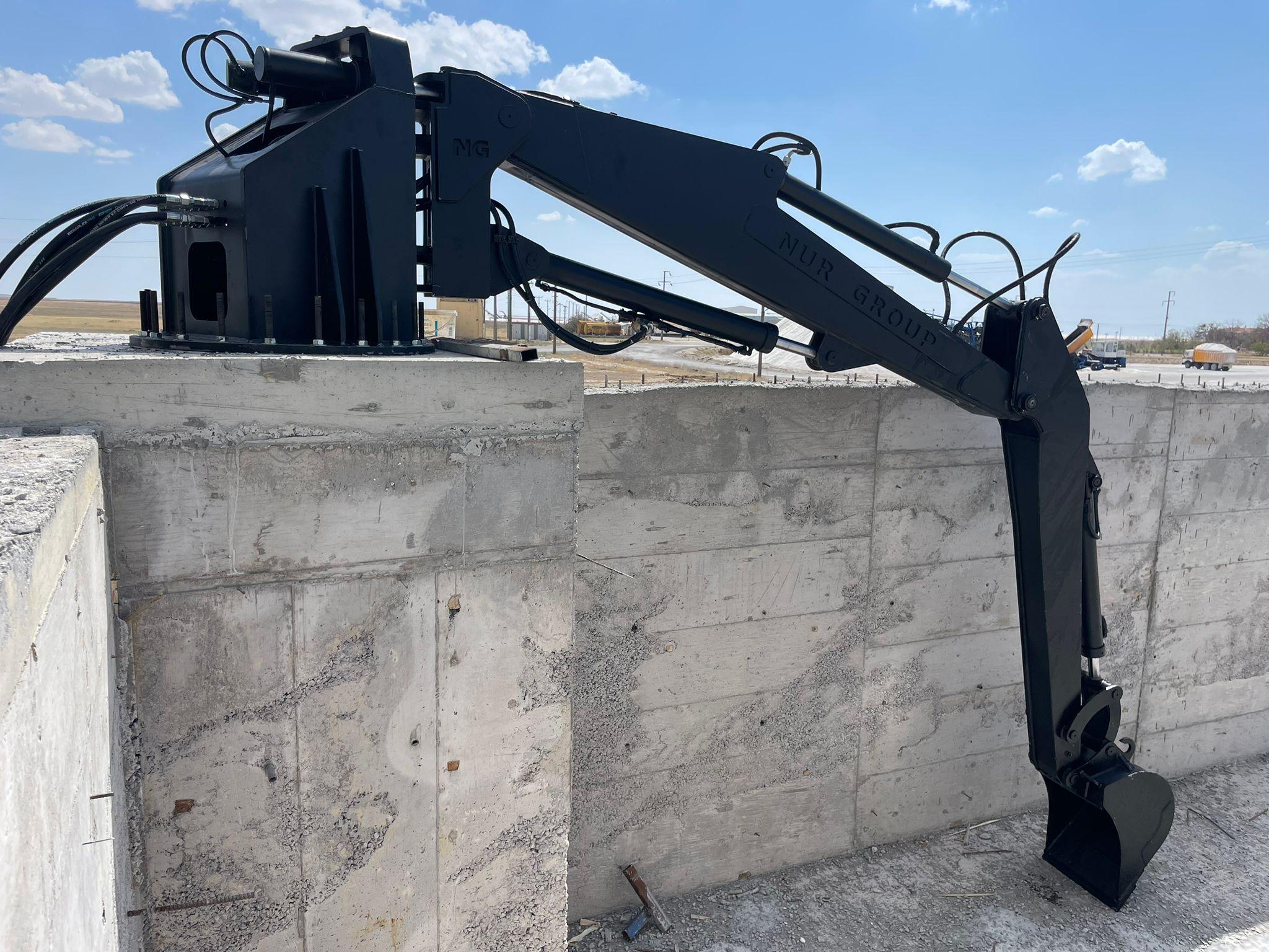 Hydraulic Pedestal Boom Systems